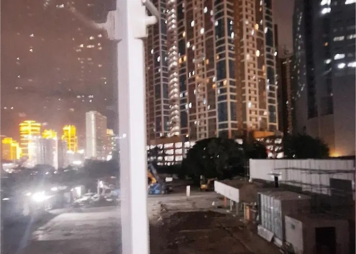 203tower2 Sunshine100 Pioneer Near Robinsoncybergate3 Edsa Boni Mrt 公寓